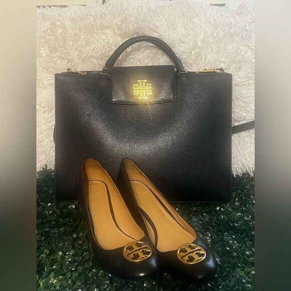 Tory Burch Britten Black Leather Tote Bag with Gold Hardware - Picture 16 of 16